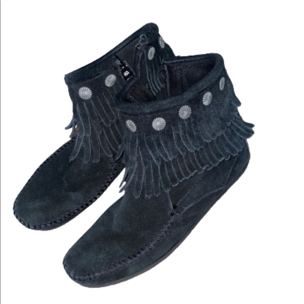 Minnetonka Boots Preloved